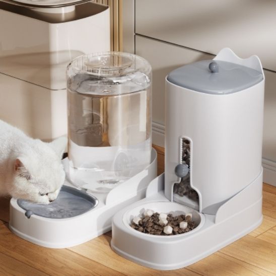 Distributeur de croquettes chat interactif | Trappe