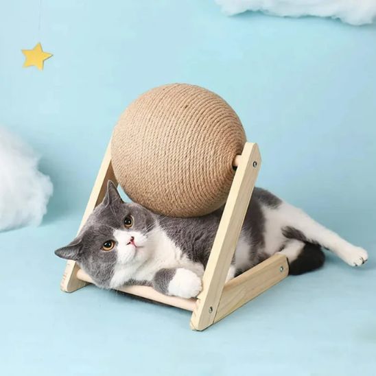griffoir_a_chat_grattbaball chat couche