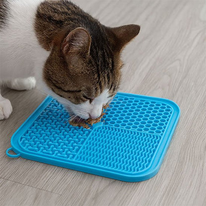 tapis-de-lechage_bleu en action